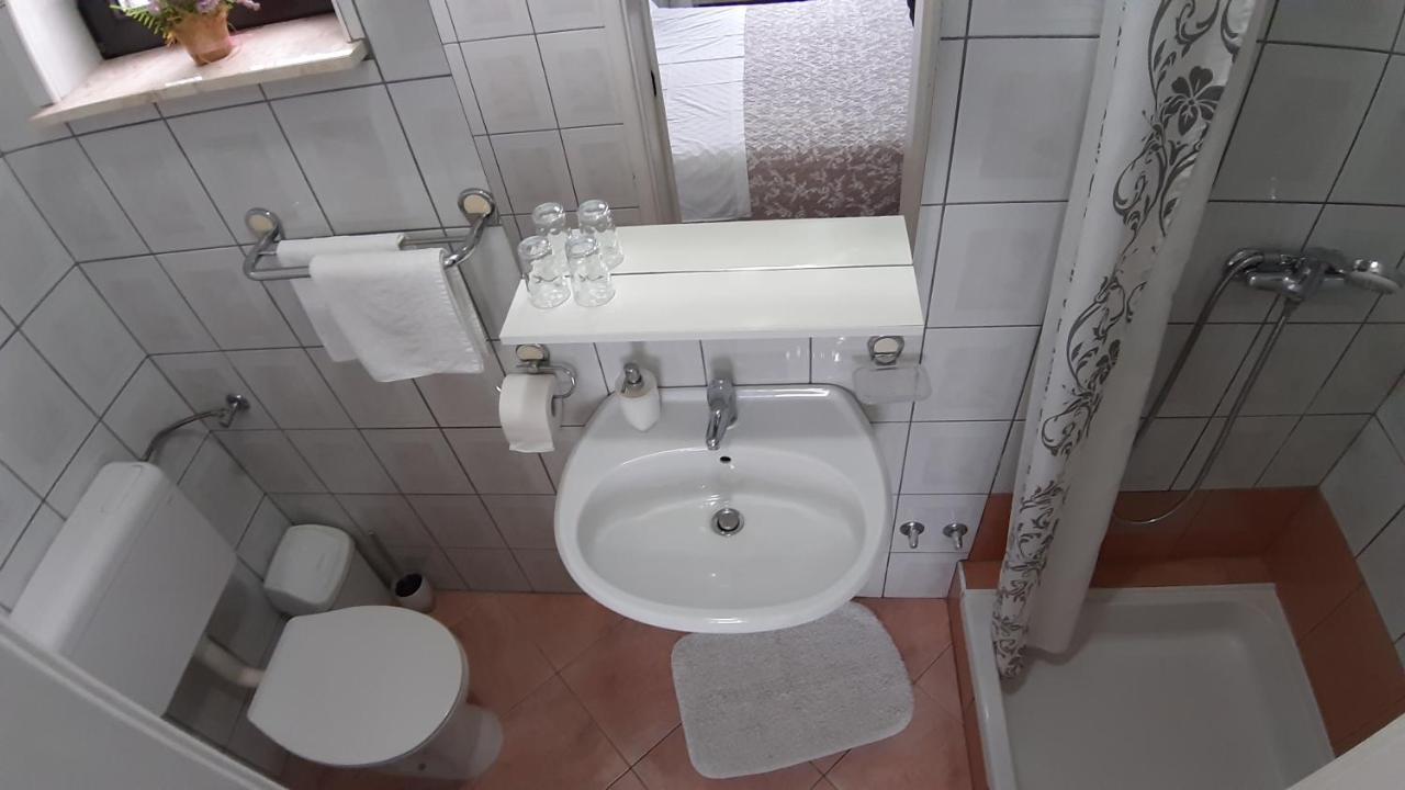 Готель Vukovic House Селище Дрежницько Екстер'єр фото